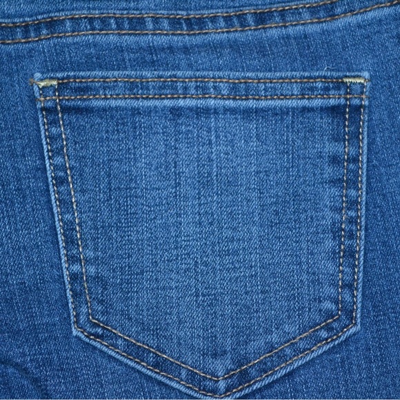 Women’s Old Navy denim jeans, size 2 short (2S) - Picture 9 of 11